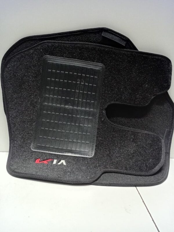 CAR MAT – Kia K2700