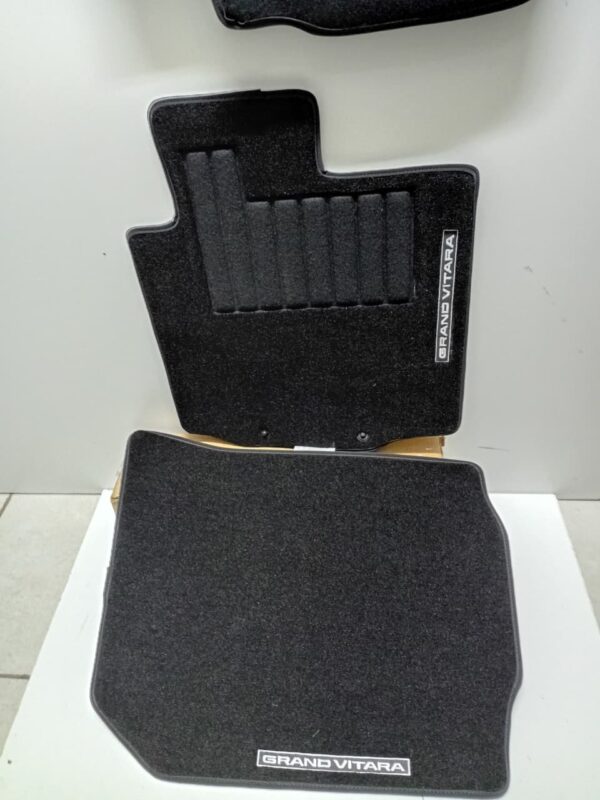 CAR MAT – Suzuki Grand Vitara