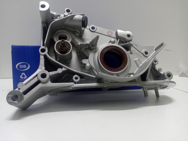 OIL PUMP – Hyundai H100 2012 2.6L DSL
